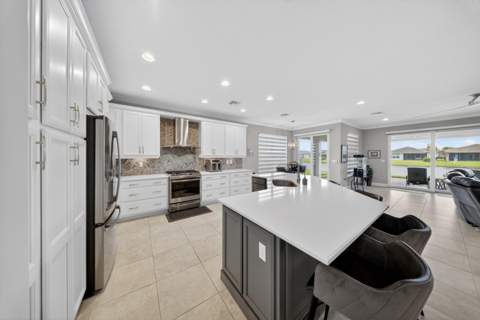 11949 SW Coral Cove Parkway, Port St. Lucie FL - photo 8 of 40