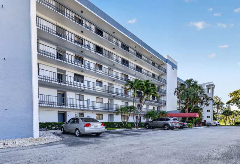 2 bedroom Condominium at 7770 Tahiti Lane #102, Sunrise Of Palm Beach Condo 1,2,3,4, 14 And 17, Lake Worth — photo 1