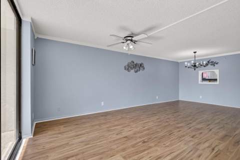 7770 Tahiti Lane #102, Lake Worth FL - photo 19 of 32