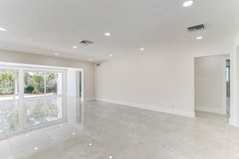 5591 NE 29th Avenue, Fort Lauderdale FL - photo 13 of 72