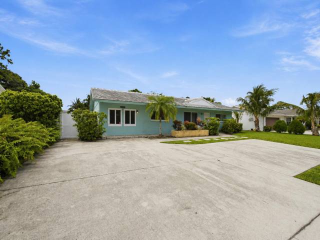Delray Shores