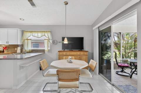 6656 Picante Circle, Fort Pierce FL - photo 21 of 48