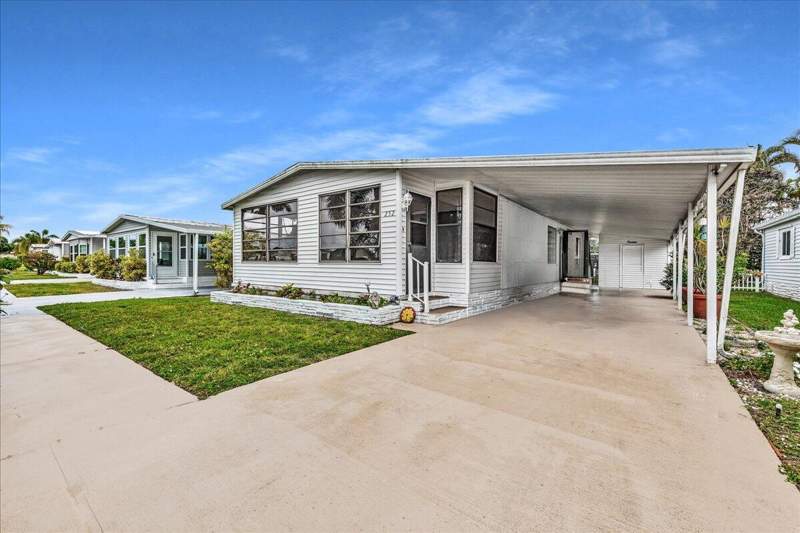 2 bedroom Mobile Home at 252 NW 53rd Court, Highland Meadows Estates West, Deerfield Beach — photo 4