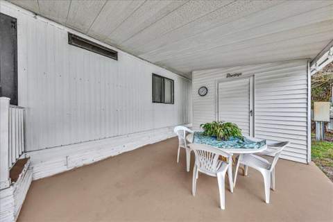 252 NW 53rd Court, Deerfield Beach FL - photo 6 of 46