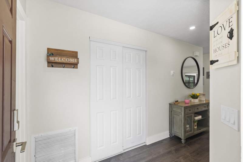3 bedroom Single Family Residence at 1720 SW Beeker Street, Port St Lucie Section 8, Port St. Lucie — photo 3
