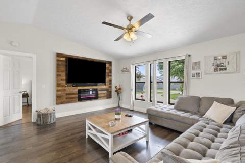 1720 SW Beeker Street, Port St. Lucie FL - photo 9 of 31