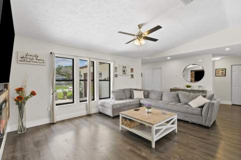 1720 SW Beeker Street, Port St. Lucie FL - photo 10 of 31