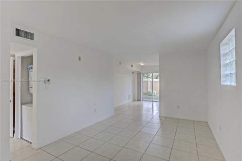 3810 N Jog Road #106, West Palm Beach FL - photo 6 of 13