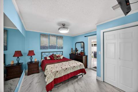 1020 Avon Road, West Palm Beach FL - photo 15 of 22