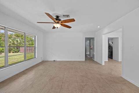 320 Chamberlain Boulevard, Fort Pierce FL - photo 22 of 61