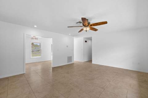 320 Chamberlain Boulevard, Fort Pierce FL - photo 20 of 61