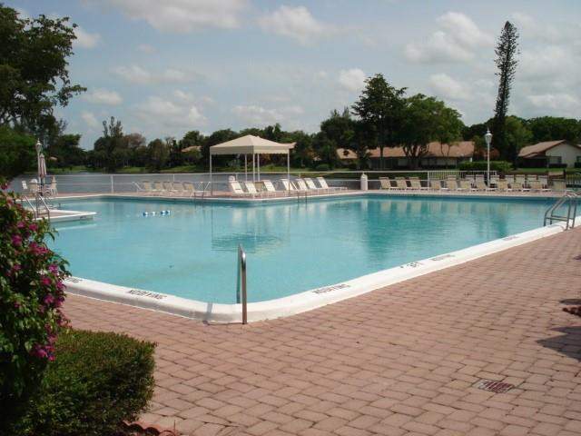 1 bedroom Condominium at 3740 Inverrary Drive #1a, International Village At, Lauderhill — photo 2
