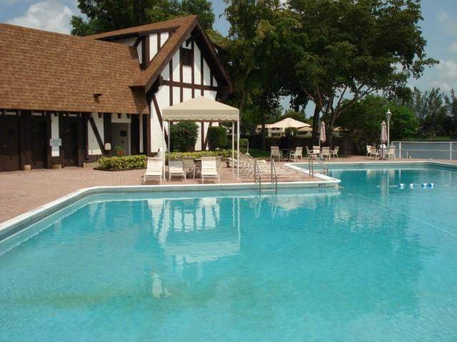 1 bedroom Condominium at 3740 Inverrary Drive #1a, International Village At, Lauderhill — photo 3