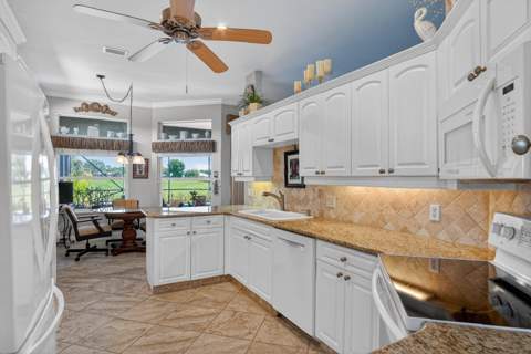 9434 Poinciana Court, Fort Pierce FL - photo 13 of 36