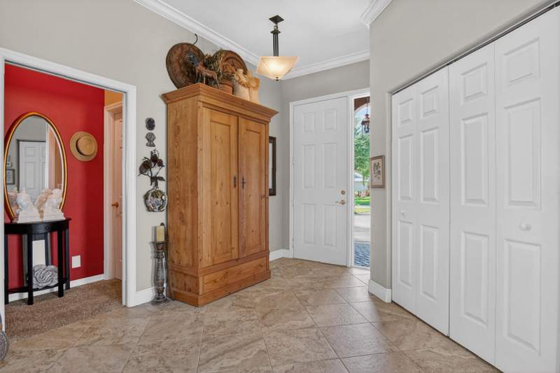 3 bedroom Single Family Residence at 9434 Poinciana Court, Meadowood , Fort Pierce — photo 5