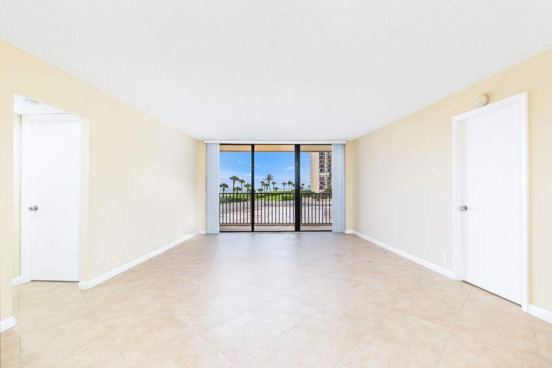 2 bedroom Condominium at 400 Ocean Trail Way #203, Ocean Trail Condo IV, Jupiter — photo 4
