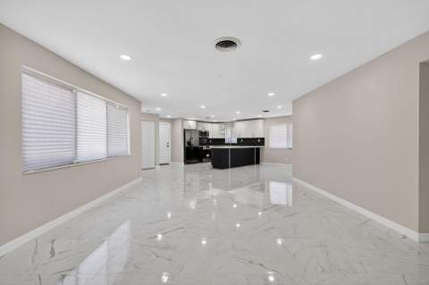 9361 SE Duncan Street, Hobe Sound FL - photo 11 of 92