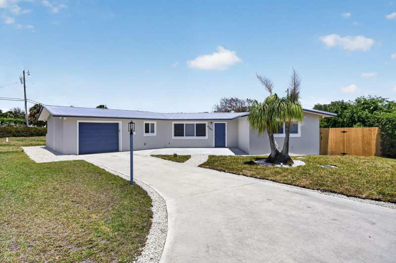 3 bedroom Single Family Residence at 9361 SE Duncan Street, Hobe Hills, Hobe Sound — photo 1
