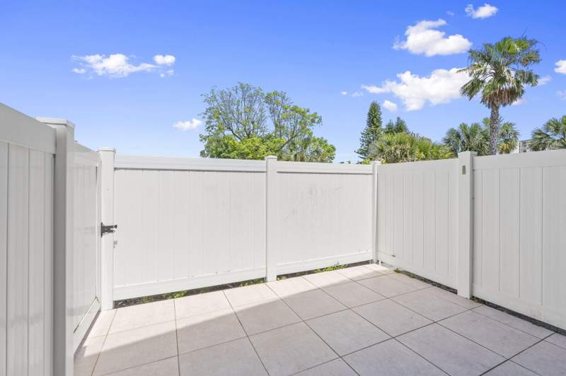 3 bedroom Condominium at 3209 S Lakeview Circle #8-101, The Sands Section 1 Condominium, Hutchinson Island — photo 3