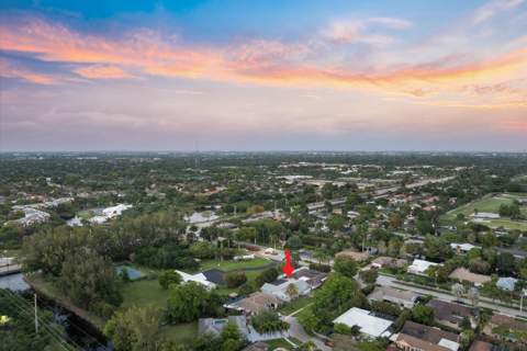 7521 SW 1st Street, Plantation FL - photo 7 of 36