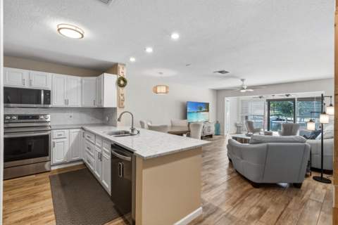 2359 Treasure Isle Drive #34, Palm Beach Gardens FL - photo 14 of 77