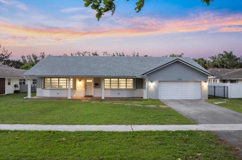 4 bedroom Single Family Residence at 7521 SW 1st Street, Eldorado Estates In Plantation, Plantation — photo 4
