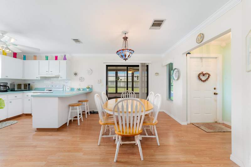 2 bedroom Villa at 1533 SE Crayrich Court, South Port St Lucie Unit 16 1st Replat, Port St. Lucie — photo 5