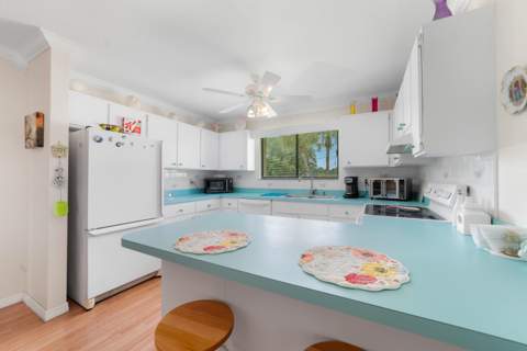 1533 SE Crayrich Court, Port St. Lucie FL - photo 8 of 34