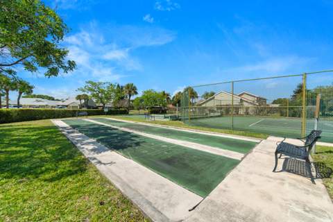 1533 SE Crayrich Court, Port St. Lucie FL - photo 22 of 34
