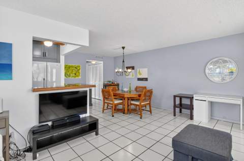 492 W Tilford W, Deerfield Beach FL - photo 9 of 97