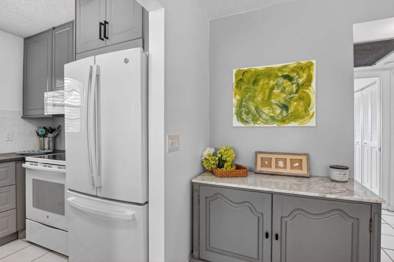 1 bedroom Condominium at 492 W Tilford W, Tilford W Condo, Deerfield Beach — photo 4