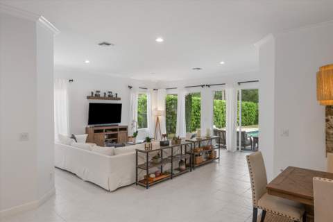2920 Twin Oaks Way, Wellington FL - photo 7 of 36