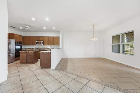 1275 Rosegate Boulevard, Riviera Beach FL - photo 8 of 45