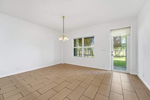 1275 Rosegate Boulevard, Riviera Beach FL - photo 9 of 45