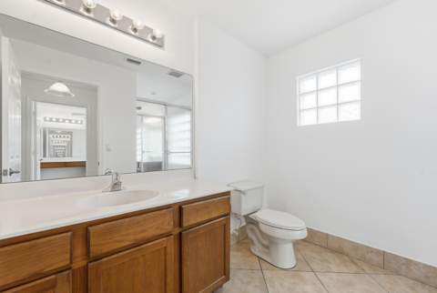 1275 Rosegate Boulevard, Riviera Beach FL - photo 21 of 45