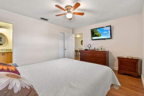 5800 Fernley Dr W #64, West Palm Beach FL - photo 13 of 42