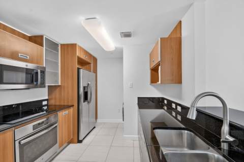 410 Evernia Street #630, West Palm Beach FL - photo 8 of 57