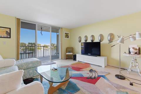 3581 S Ocean Boulevard #Apt 4e, South Palm Beach FL - photo 10 of 62