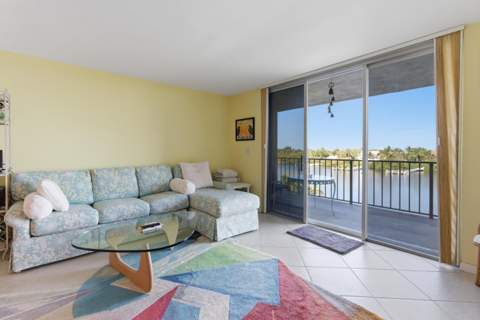 3581 S Ocean Boulevard #Apt 4e, South Palm Beach FL - photo 7 of 62