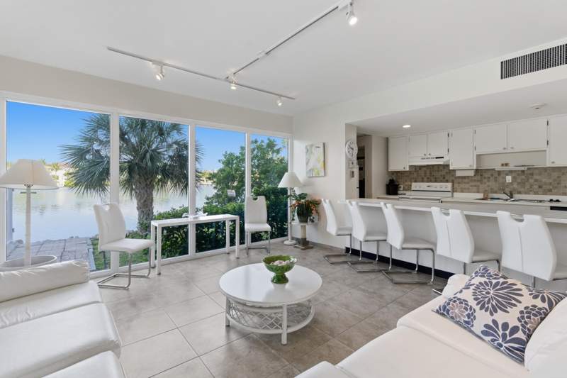 2 bedroom Condominium at 3581 S Ocean Boulevard #Apt 4e, Horizon West Condo, South Palm Beach — photo 4