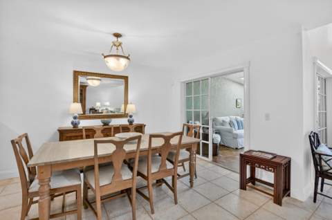 6062 Glendale Drive, Boca Raton FL - photo 8 of 59