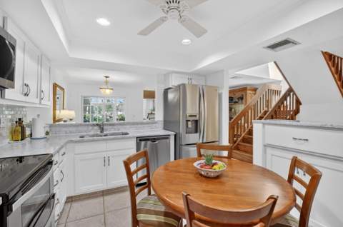 6062 Glendale Drive, Boca Raton FL - photo 6 of 59