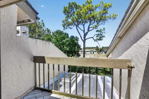 6062 Glendale Drive, Boca Raton FL - photo 16 of 59