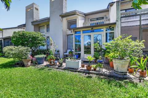 6062 Glendale Drive, Boca Raton FL - photo 12 of 59