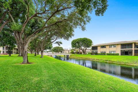 16 Stratford Drive #C, Boynton Beach FL - photo 17 of 46