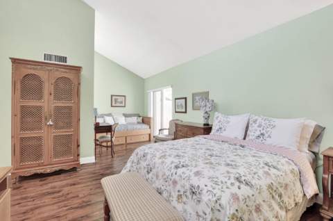 6062 Glendale Drive, Boca Raton FL - photo 13 of 59