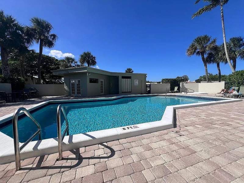 3 bedroom Condominium at 6463 La Costa Drive #105, La Costa Del Mar Condo, Boca Raton — photo 3