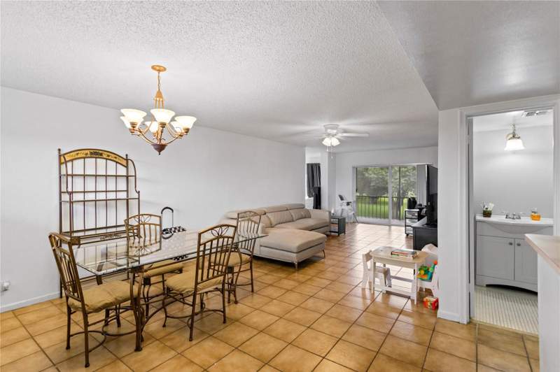 2 bedroom Condominium at 8990 S Hollybrook Boulevard #Unit 305, Hollybrook Golf And Tennis Club, Pembroke Pines — photo 3