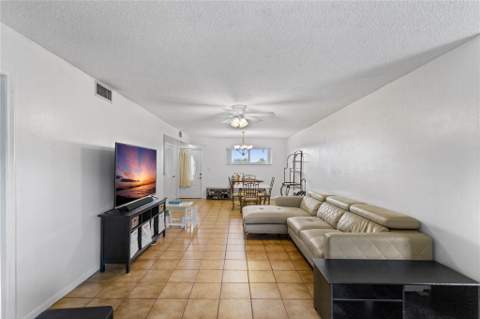 8990 S Hollybrook Boulevard #Unit 305, Pembroke Pines FL - photo 20 of 44