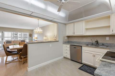 3850 Galt Ocean Drive #308, Fort Lauderdale FL - photo 12 of 40